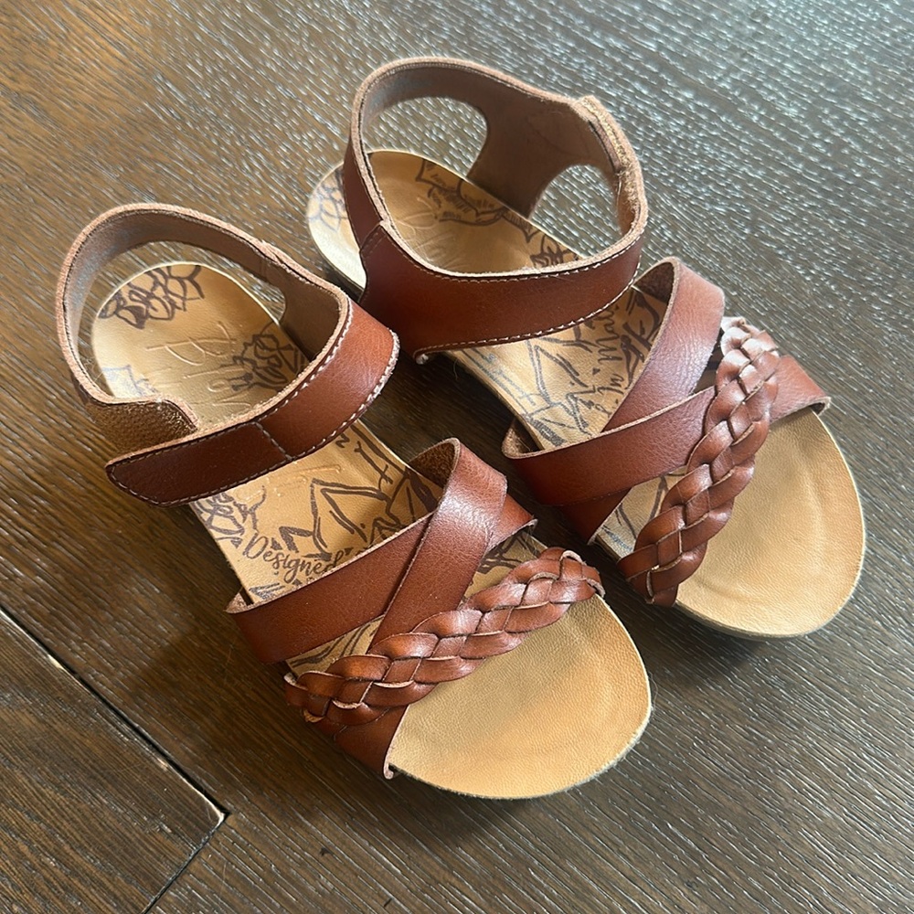 Girls Blowfish sandals